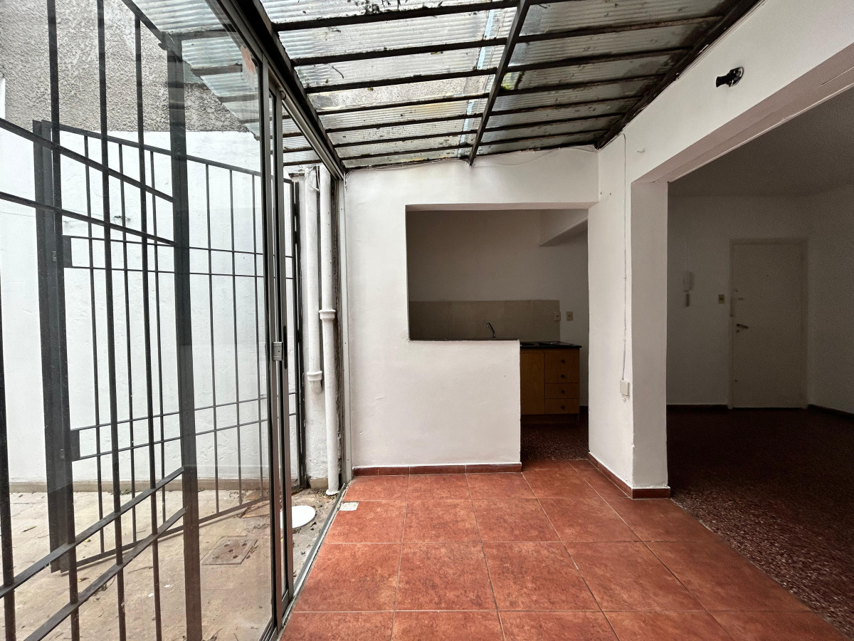Apartamento ID.4570 - Venta Apartamento 1 Dormitorio La Blanqueada con Patio