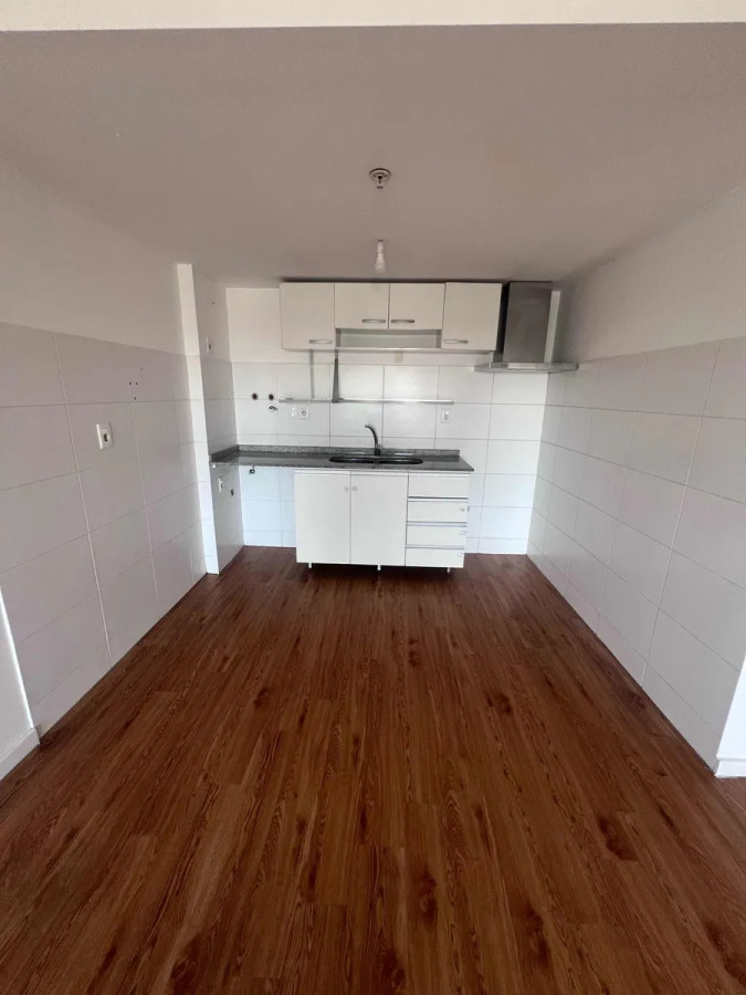 Apartamento ID.5241 - Alquiler Apartamento 2 Dormitorios Jacinto Vera con balcon