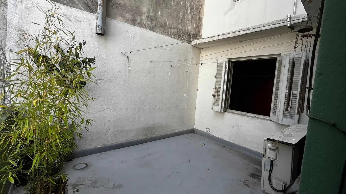 Apartamento ID.4971 - Venta Apartamento con Renta 3 Dormitorios Cordón con patio 