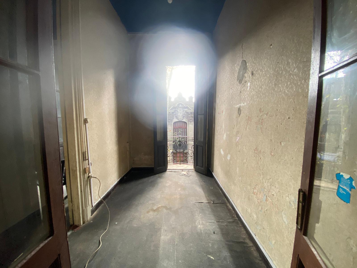 Apartamento ID.4752 - Venta Apartamento 4 Dormitorios Cordón con terraza y balcón