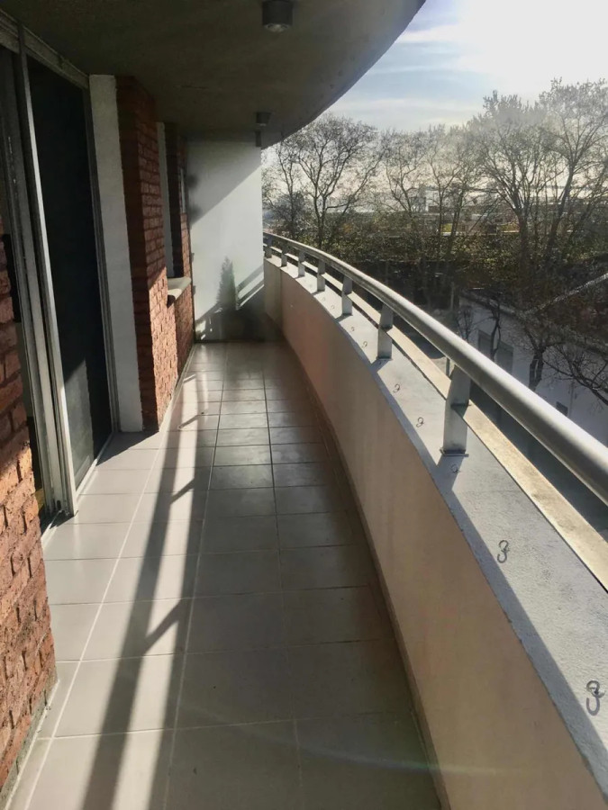 Apartamento ID.5120 - Alquiler Apartamento 1 Dormitorio Aguada con balcon