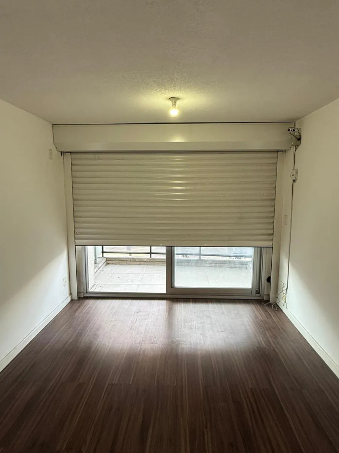 Apartamento ID.5067 - Alquiler Apartamento Monoambiente Parque Rodo con balcon