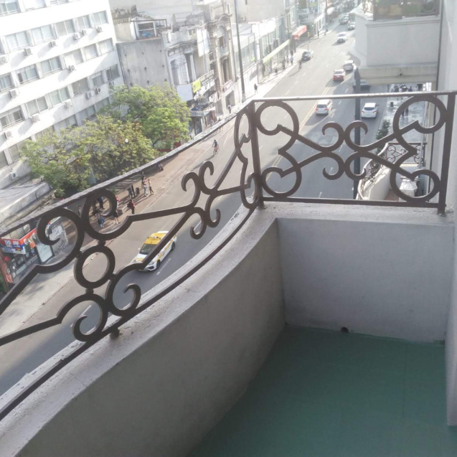 Apartamento ID.6470 - Venta con Renta Apartamento 2 Dormitorios Cordón con balcon