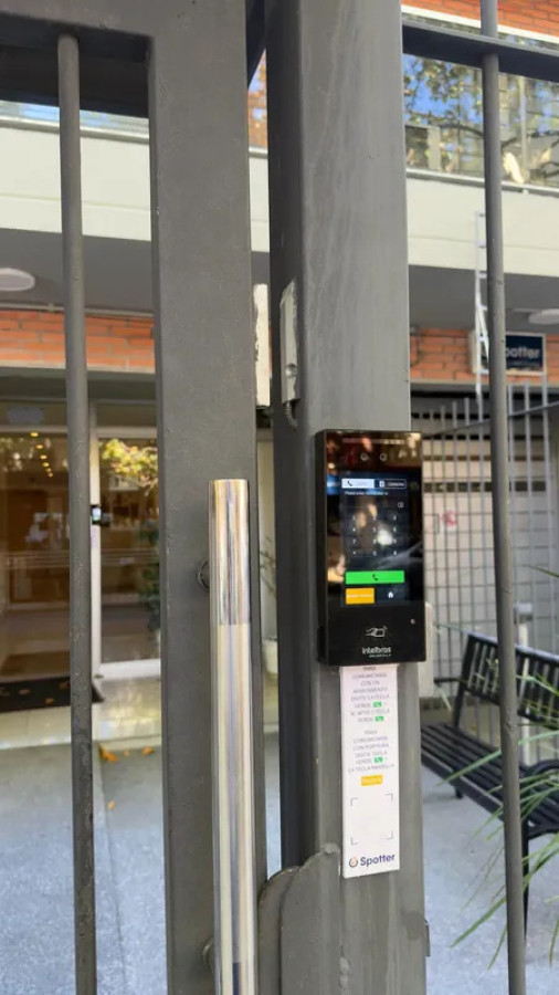 Apartamento ID.6184 - Alquiler Apartamento Monoambiente Pocitos con balcon 