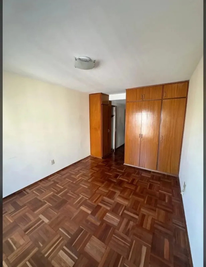 Apartamento ID.6018 - Venta Apartamento 3 Dormitorios Pocitos con balcon y cochera