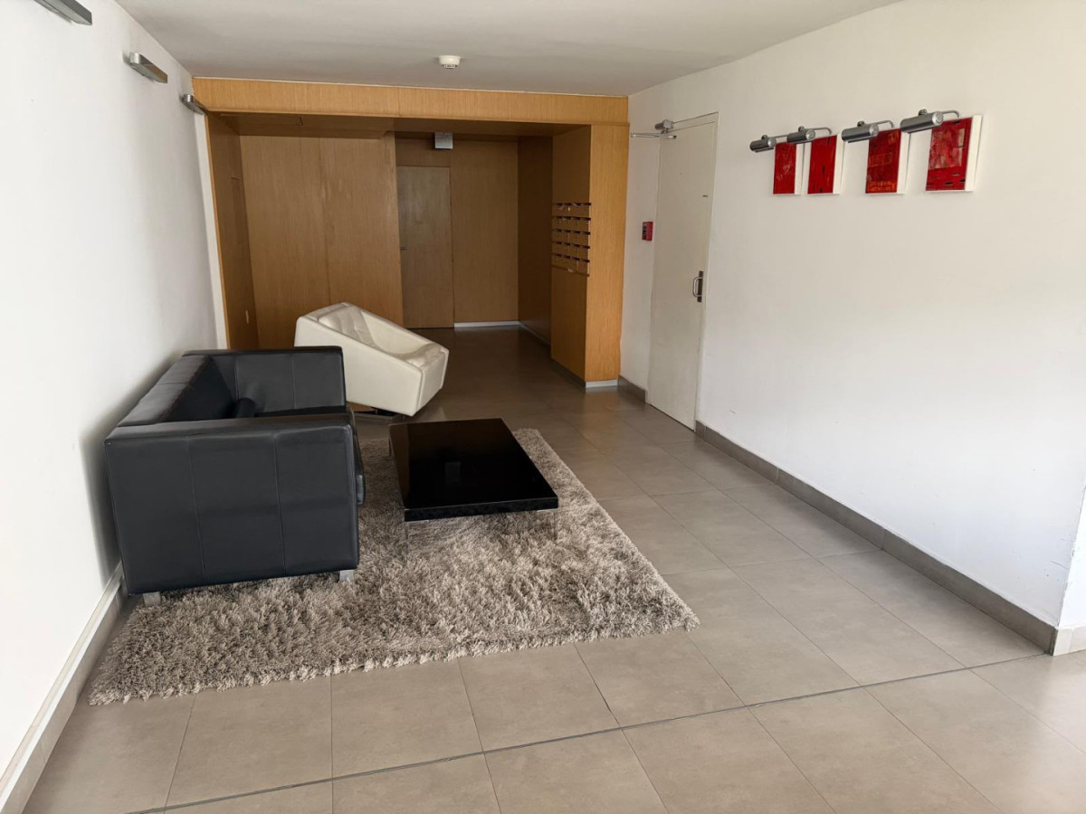 Apartamento ID.6966 - Venta Apartamento Monoambiente Malvin con garaje 