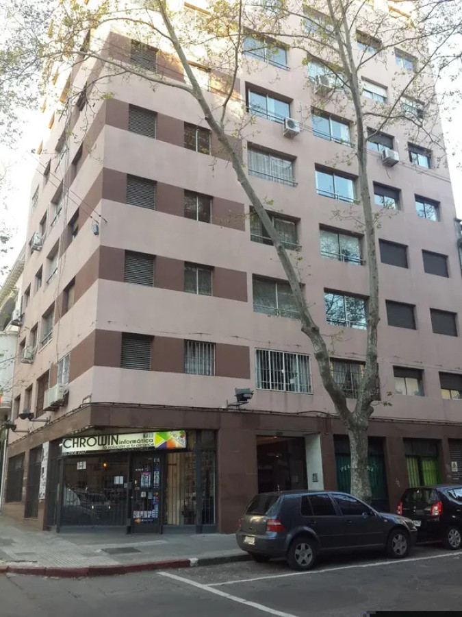 Apartamento ID.6811 - Alquiler Apartamento 2 Dormitorios Centro