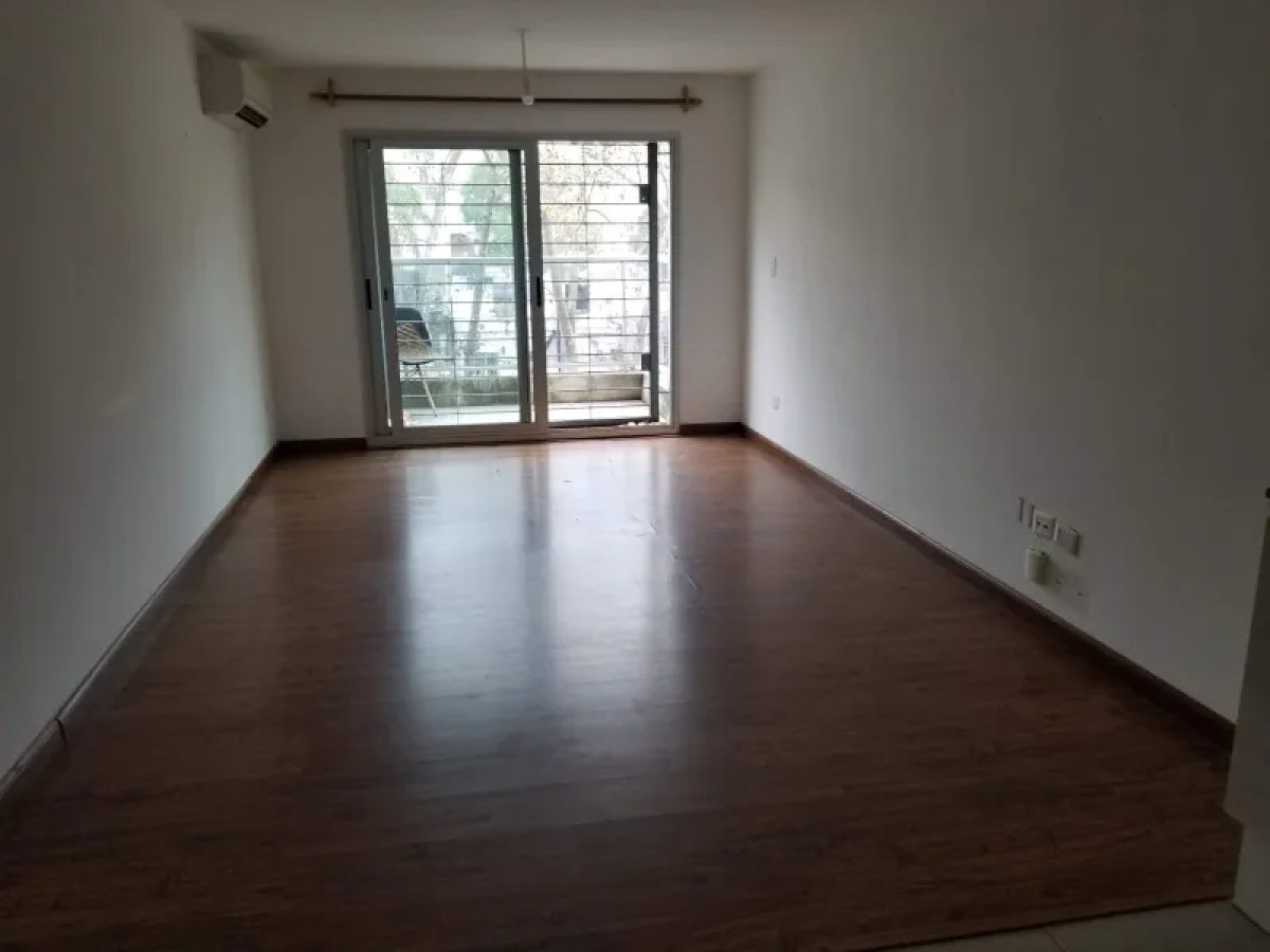 Apartamento ID.5169 - Venta Apartamento Monoambiente Pocitos con balcon y garaje