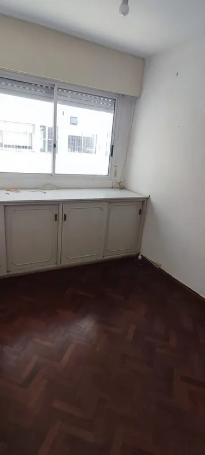 Apartamento ID.5932 - Venta Apartamento 3 Dormitorios Pocitos con balcon