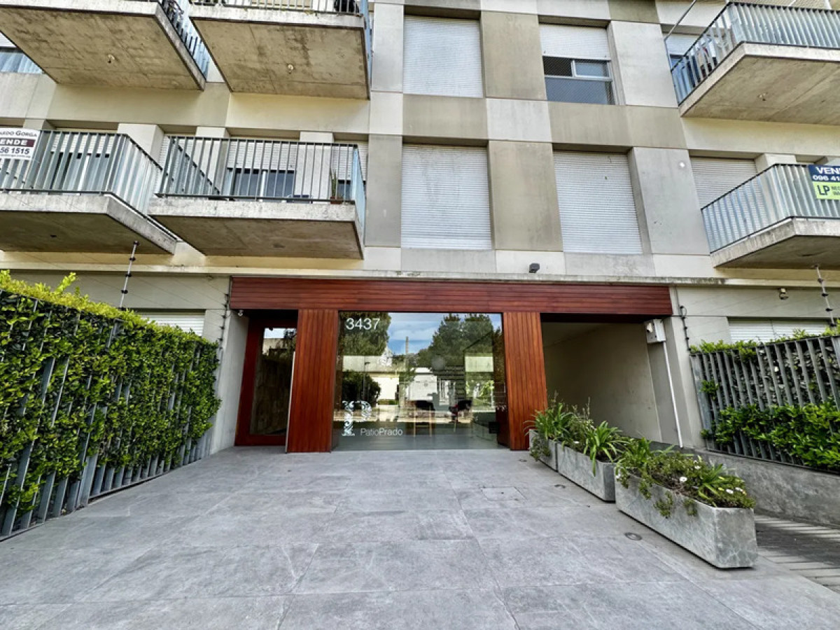 Apartamento ID.5658 - Venta Apartamento 2 Dormitorios Atahualpa con Patio y Garaje