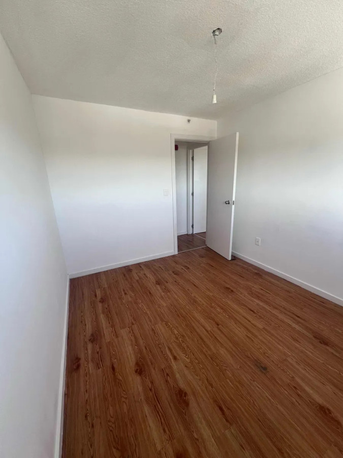 Apartamento ID.5241 - Alquiler Apartamento 2 Dormitorios Jacinto Vera con balcon