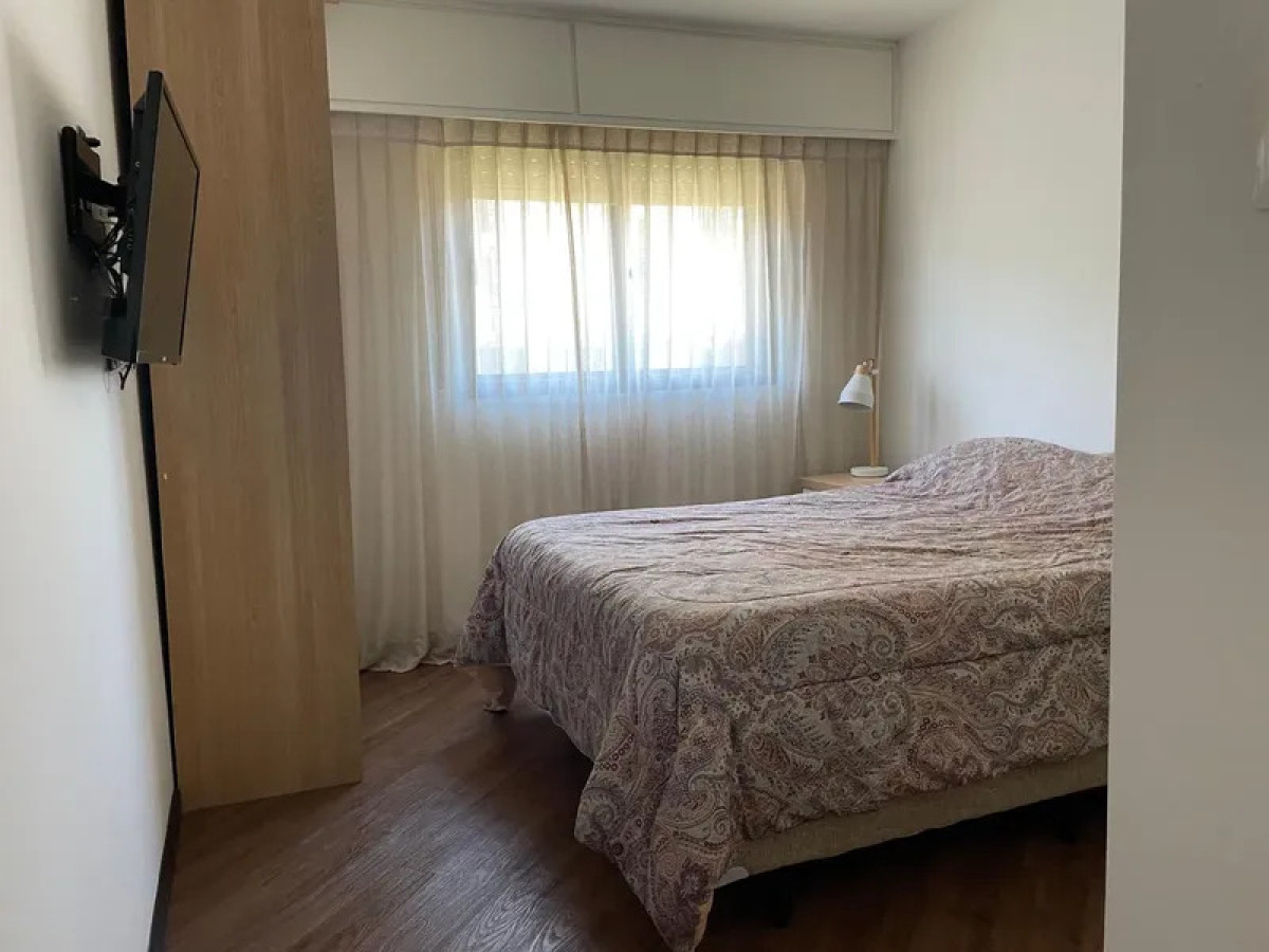 Apartamento ID.6168 - Alquiler Apartamento 2 Dormitorios Punta Carretas cochera