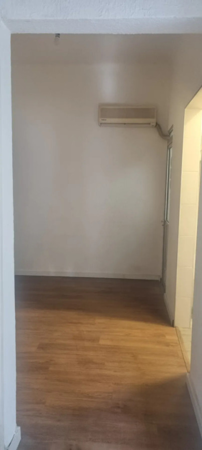 Apartamento ID.6575 - Alquiler Apartamento 2 Dormitorios Palermo con Patio 