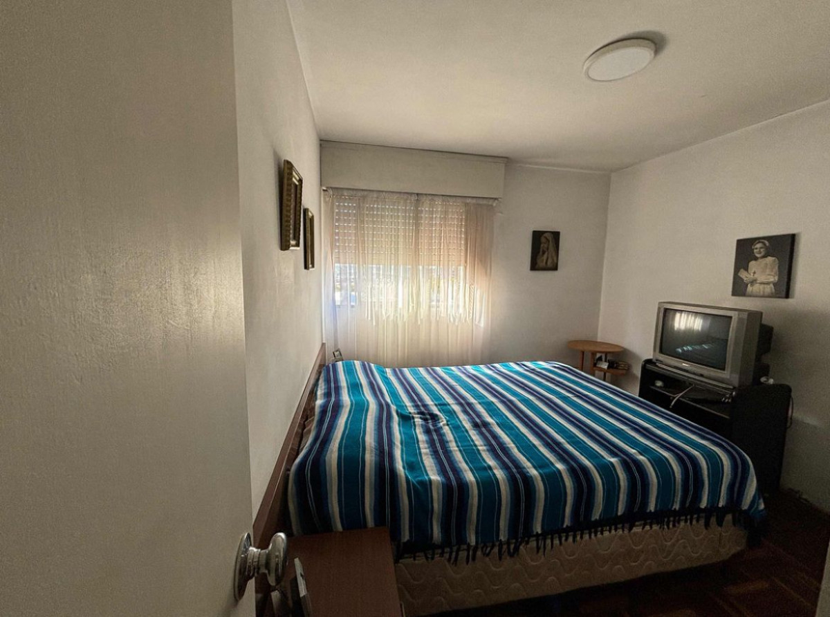 Apartamento ID.3712 - Venta Apartamento 2 Dormitorios Centro