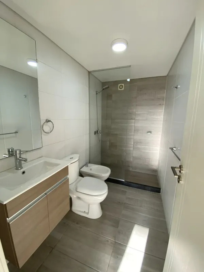 Apartamento ID.6001 - Alquiler Apartamento 1 Dormitorio Centro con balcon