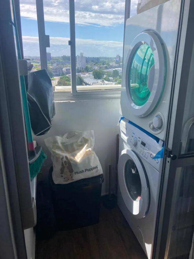 Apartamento ID.4749 - Alquiler Apartamento 3 Dormitorios Buceo con estacionamiento 
