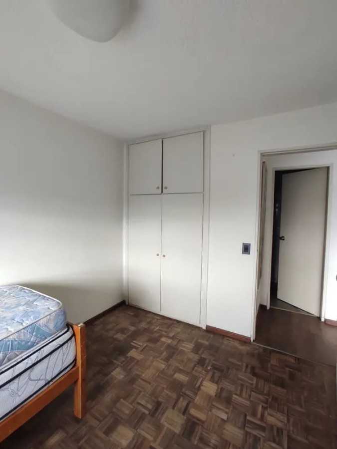 Apartamento ID.6692 - Alquiler Apartamento 1 Dormitorio Parque Rodo con balcon 