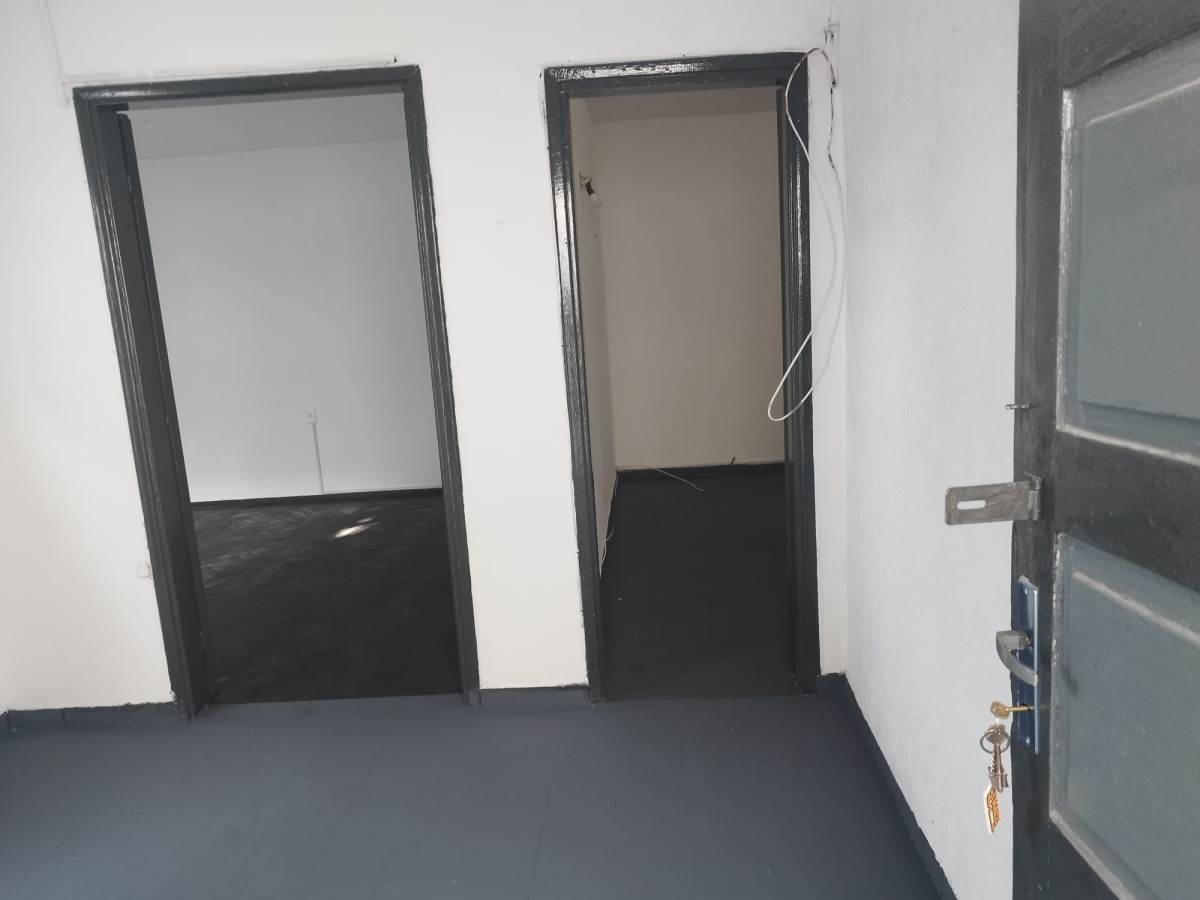 Apartamento ID.4515 - Alquiler Apartamento 3 Dormitorios La Teja con Patio Interno