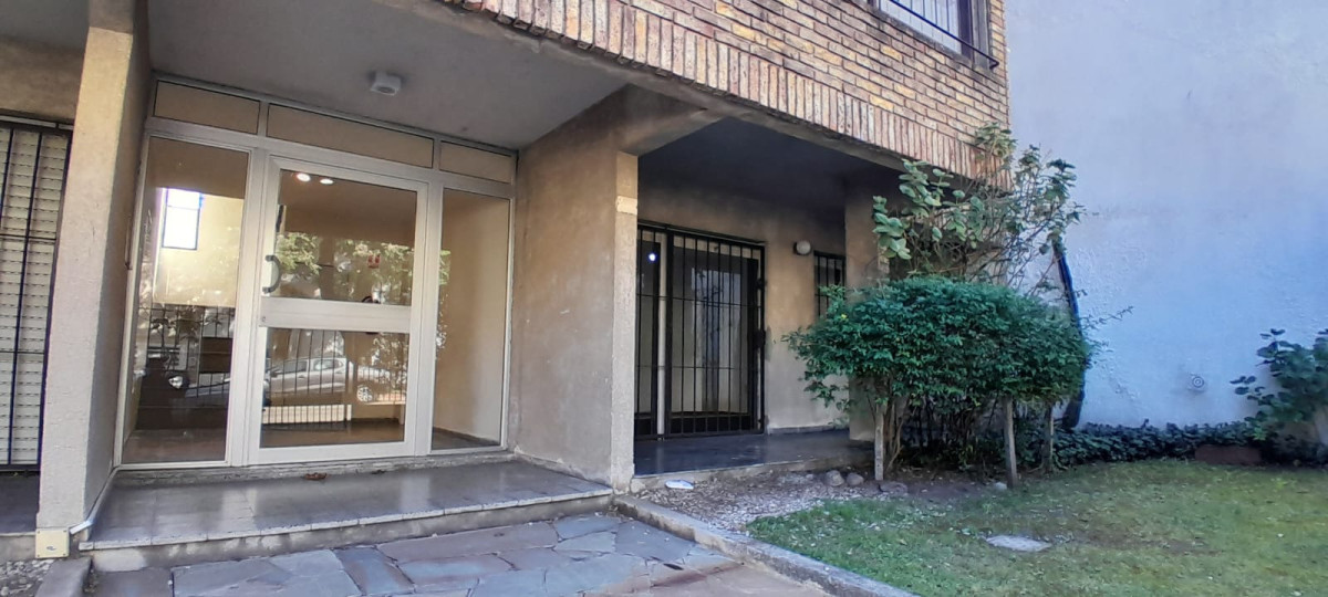 Apartamento ID.5476 - Alquiler Apartamento 1 Dormitorio Parque Rodo con patio