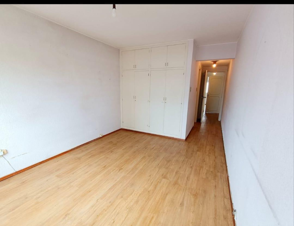 Apartamento ID.4518 - Alquiler Apartamento 2 Dormitorios Tres Cruces con balcón 