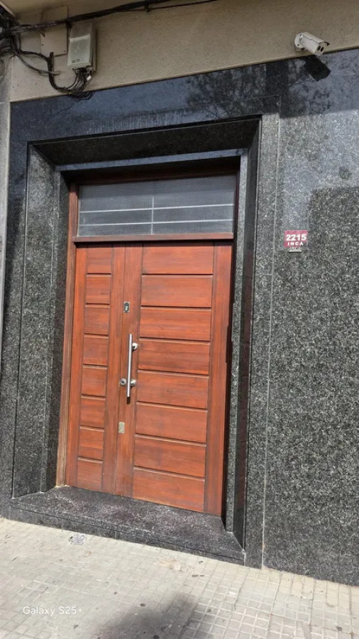 Apartamento ID.6827 - Alquiler Apartamento 1 Dormitorio La Comercial con patio 