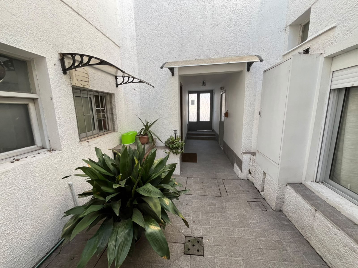 Apartamento ID.6971 - Venta Apartamento 2 Dormitorios Reducto con azotea y barbacoa