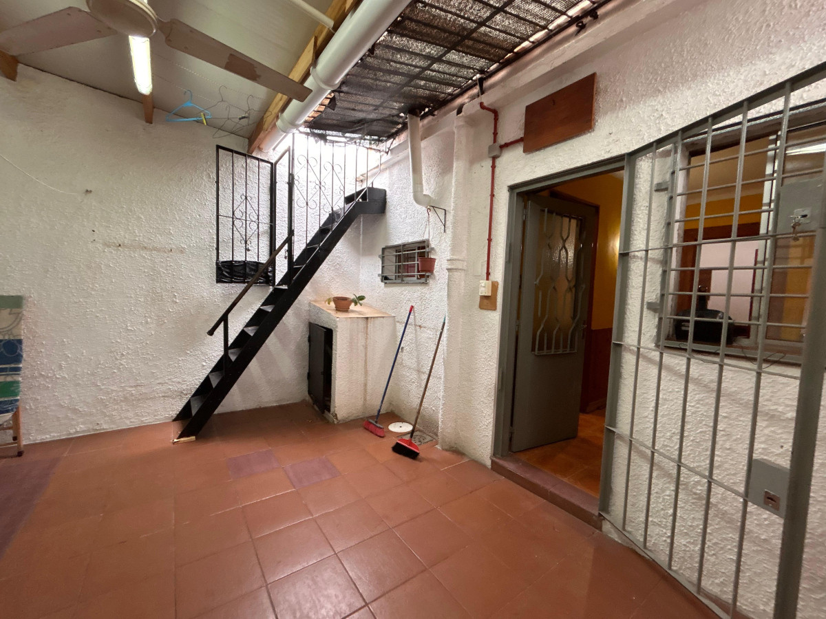 Apartamento ID.4932 - Venta Apartamento tipo Casa La Teja con Patio y Parrillero