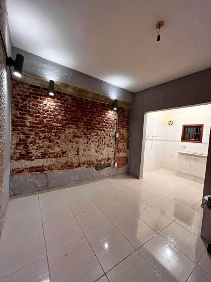 Apartamento ID.5985 - Venta Apartamento con Renta 1 Dormitorio Maroñas con Patio