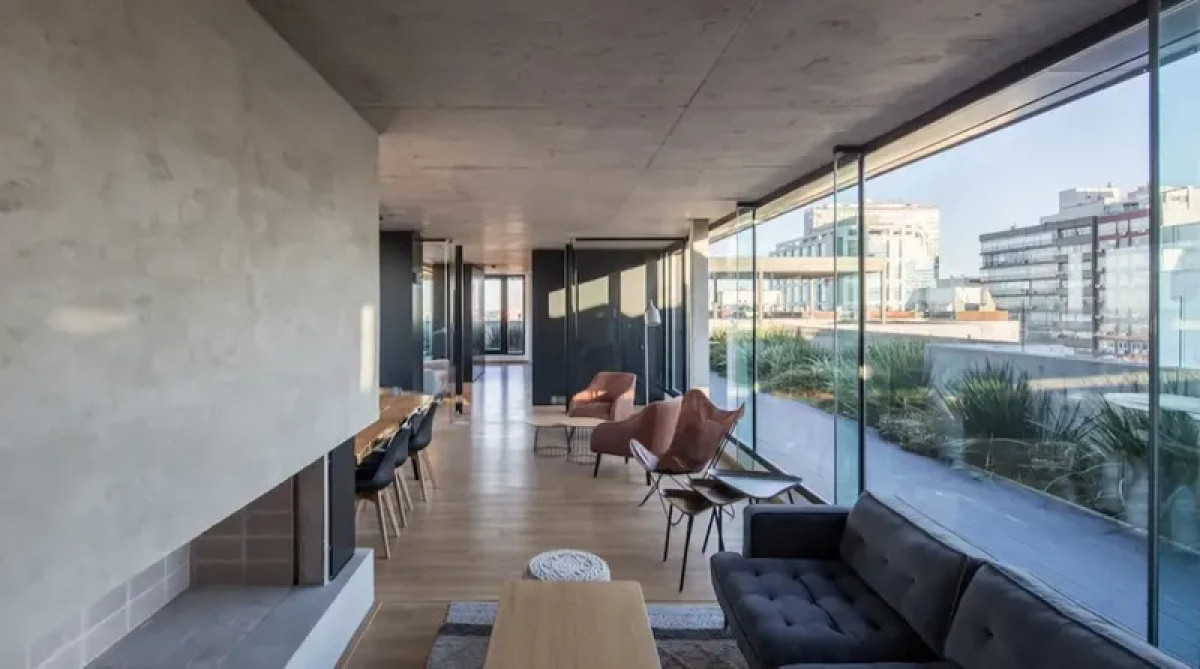 Apartamento ID.6221 - Alquiler Apartamento 2 Dormitorios Centro con balcon y garaje