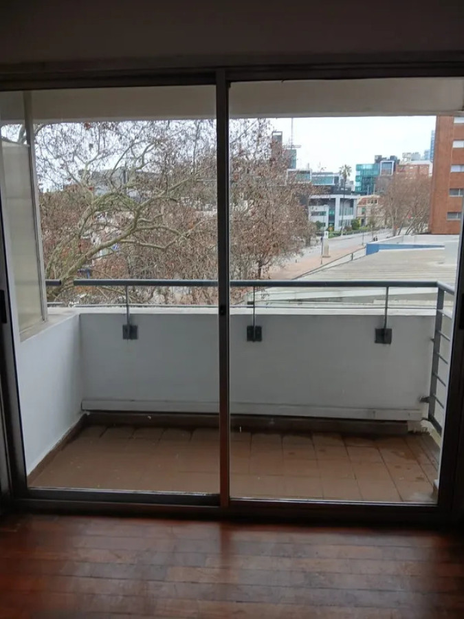 Apartamento ID.6791 - Alquiler Apartamento 2 Dormitorios Tres Cruces con balcon