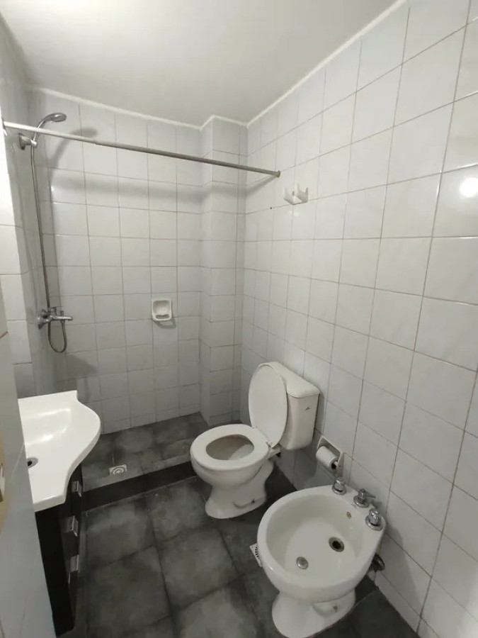 Apartamento ID.6692 - Alquiler Apartamento 1 Dormitorio Parque Rodo con balcon 