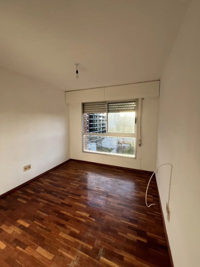 Apartamento ID.5843 - Alquiler Apartamento 1 Dormitorio Pocitos con Balcon 