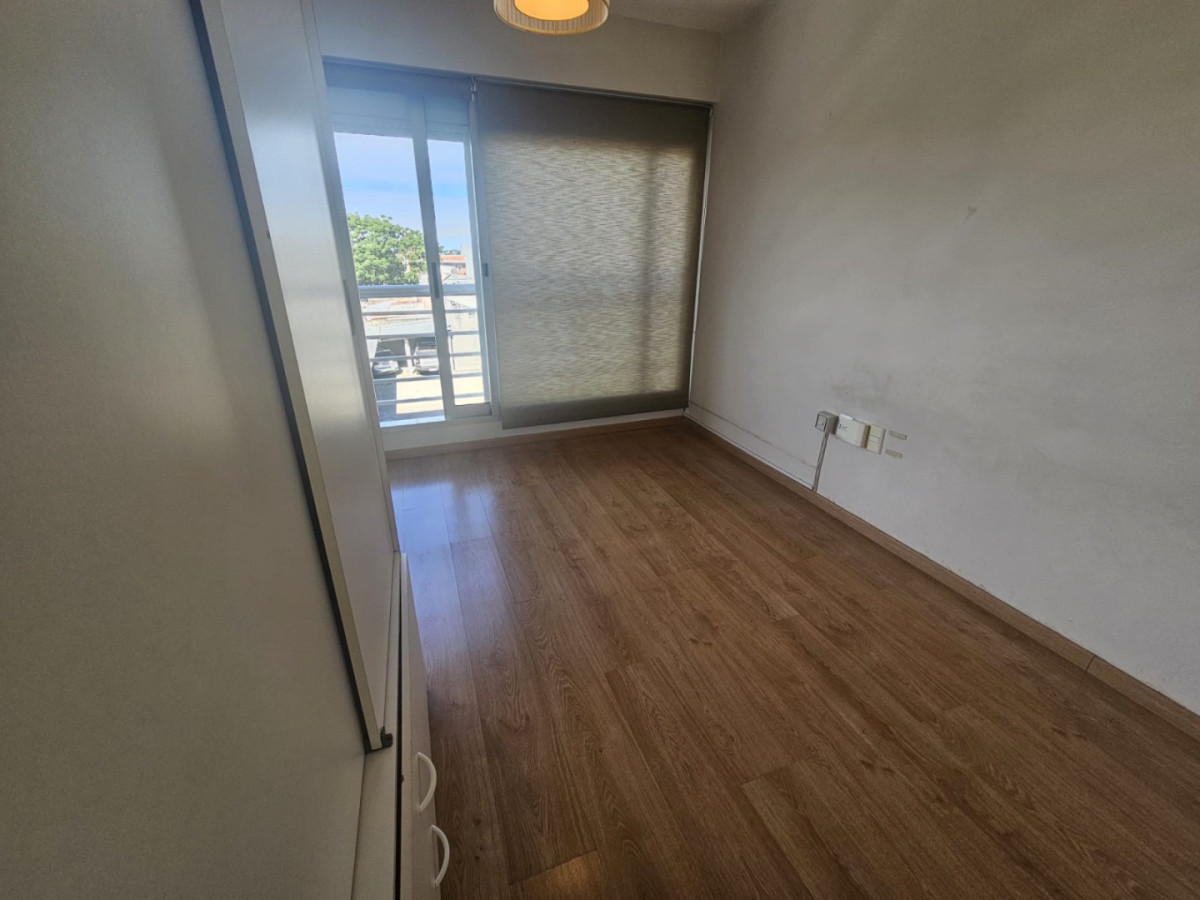 Apartamento ID.5929 - Alquiler Apartamento Monoambiente Grande Buceo con Cochera