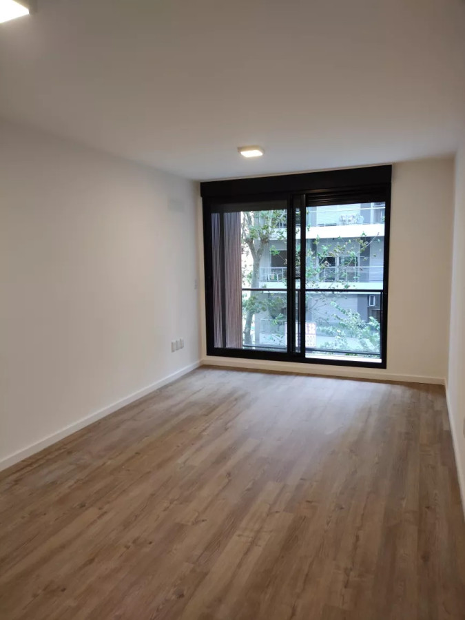 Apartamento ID.4590 - Alquiler Apartamento 2 Dormitorios Cordón con Balcón 