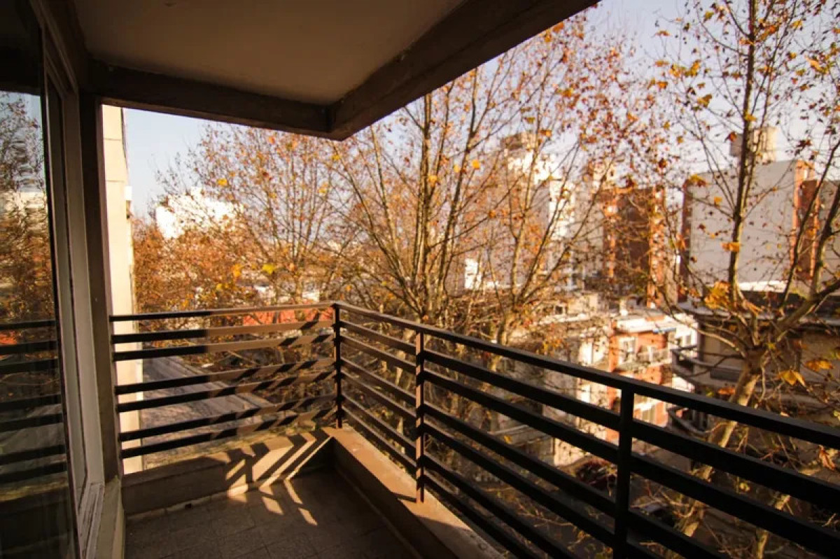 Apartamento ID.6817 - Alquiler Apartamento 2 Dormitorio Cordon con balcon