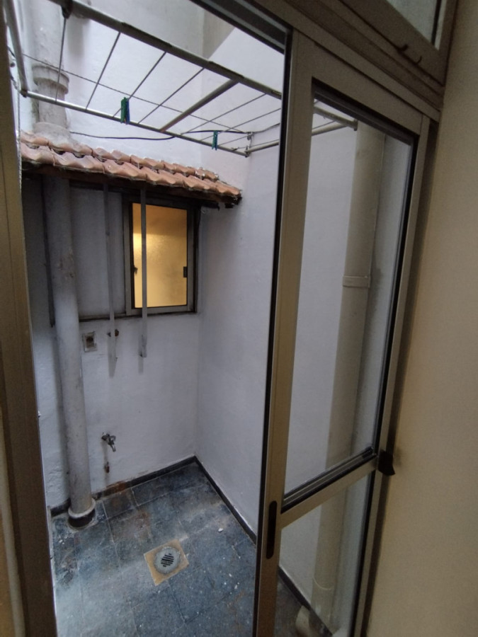 Apartamento ID.6185 - Alquiler Apartamento 3 Dormitorio La Blanqueada con patio