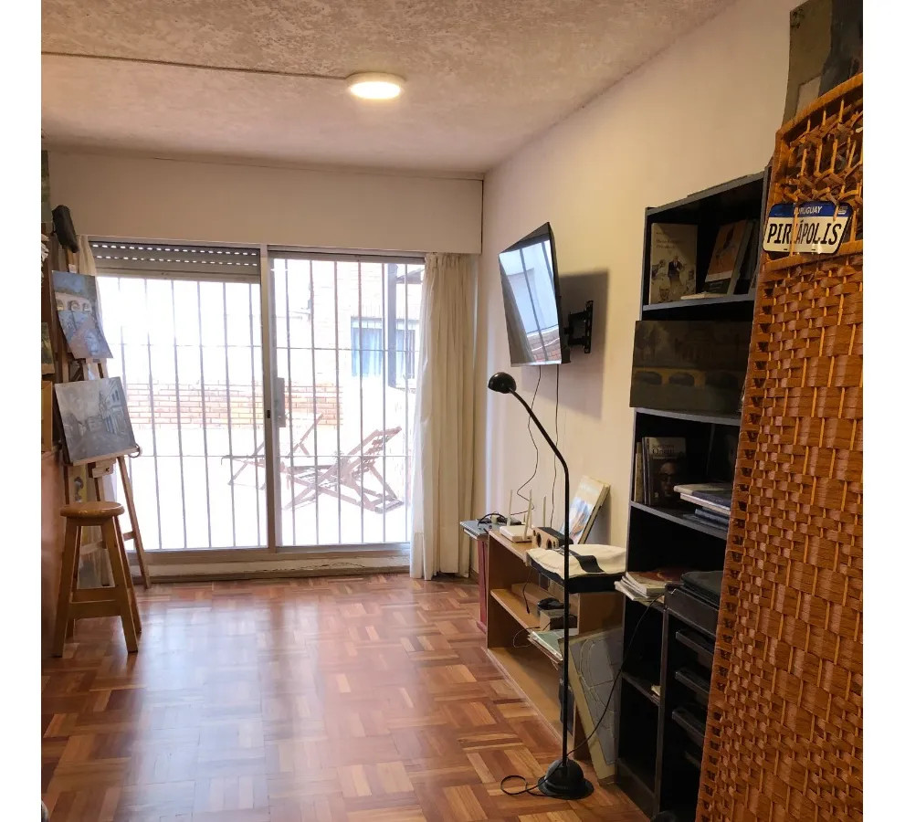 Apartamento ID.4765 - Venta Apartamento 1 Dormitorio Ciudad Vieja con terraza 