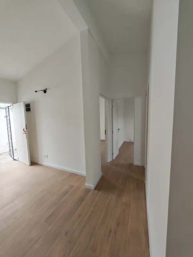 Apartamento ID.6219 - Alquiler Apartamento 2 Dormitorios Buceo con patio y cochera