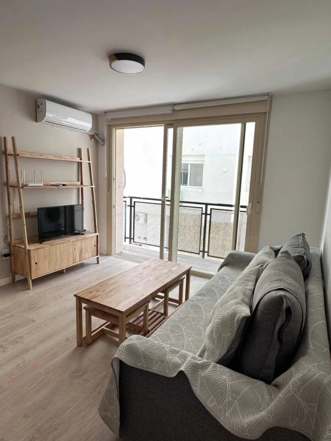Apartamento ID.4692 - Alquiler Apartamento 1 Dormitorio Parque Rodó con balcón 