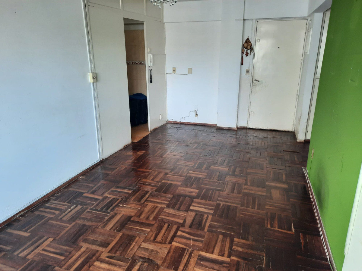 Apartamento ID.4425 - Alquiler Apartamento 1 Dormitorio Centro con balcón
