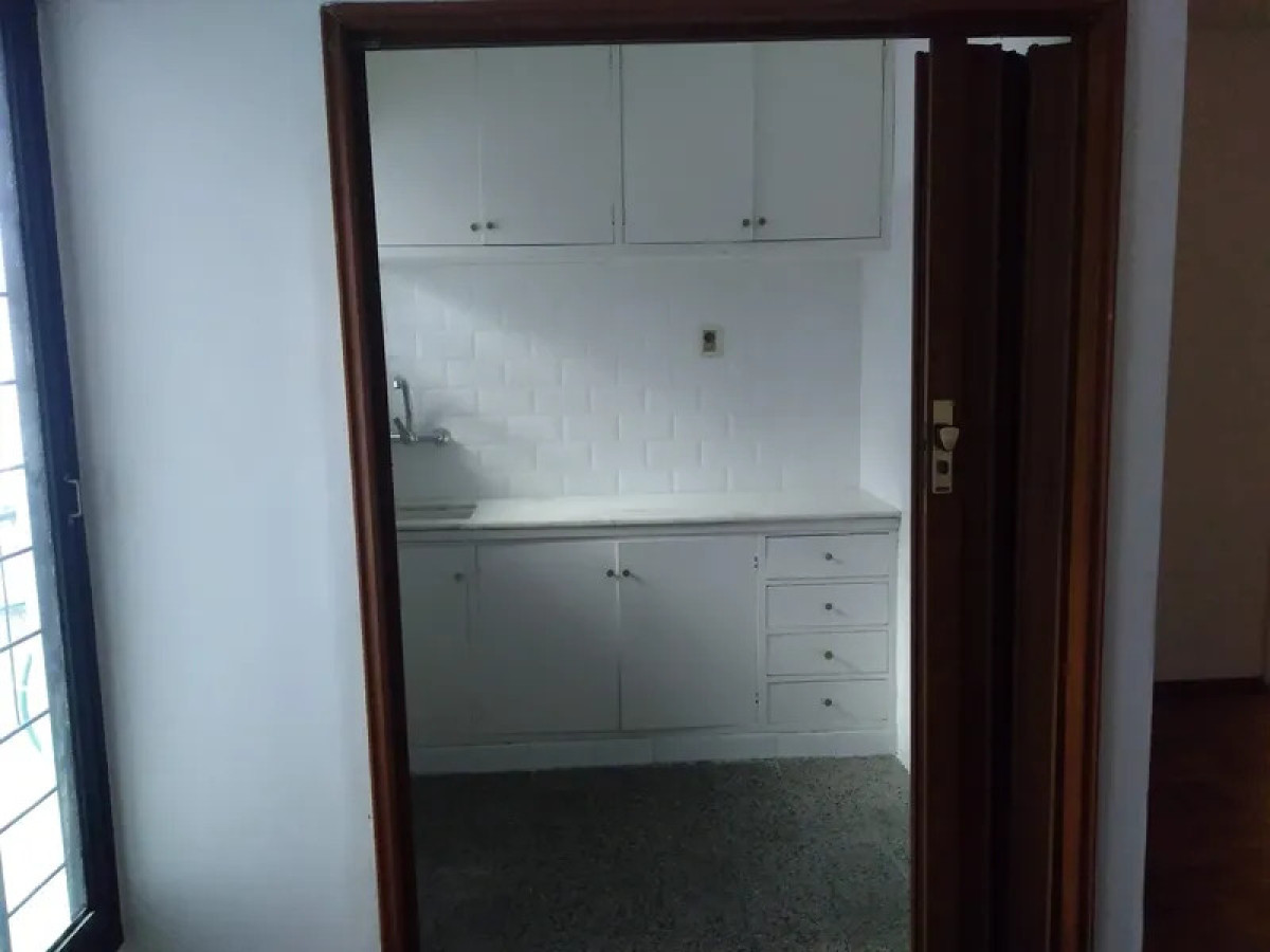 Apartamento ID.6152 - Alquiler Apartamento 1 Dormitorio Centro con balcon