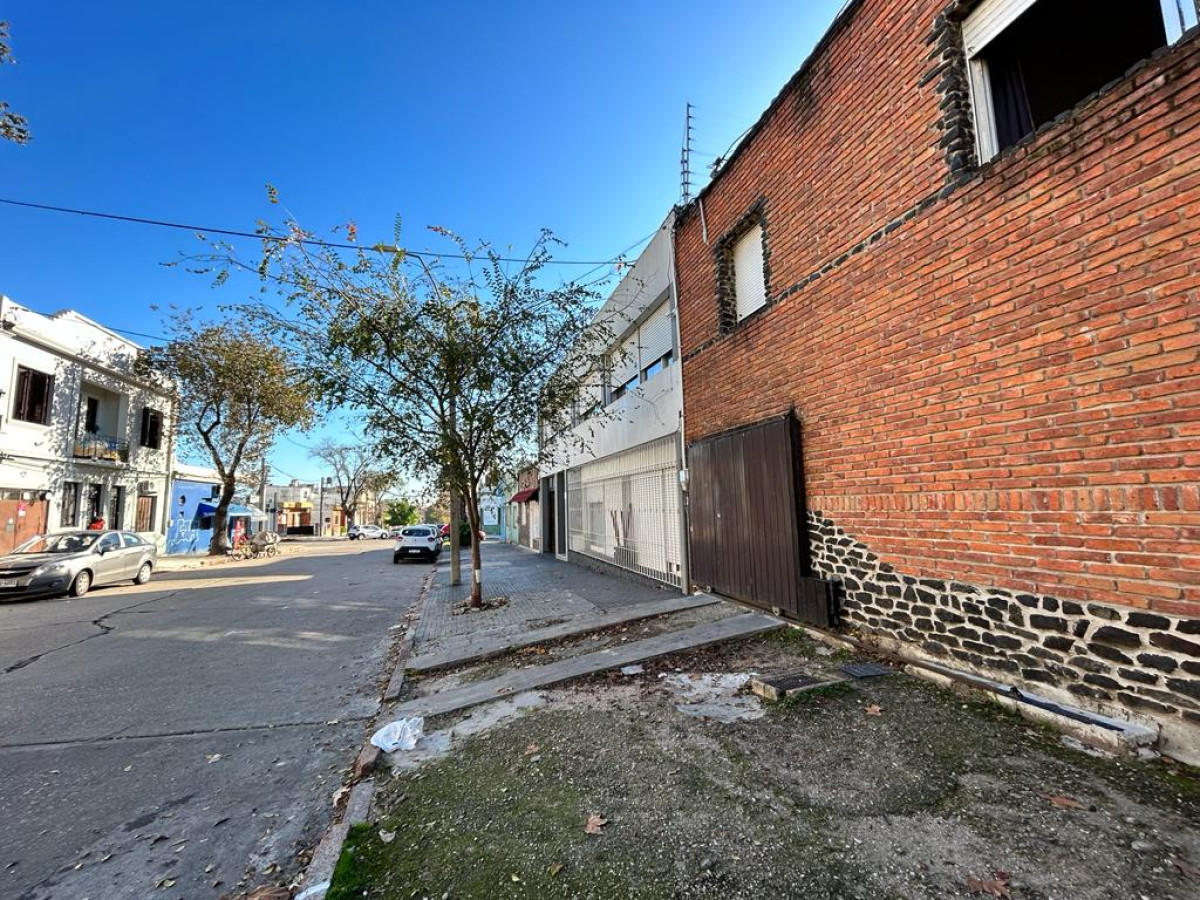 Apartamento ID.1912 - Apartamento Alquiler 1 Dormitorio y Patio La Comercial