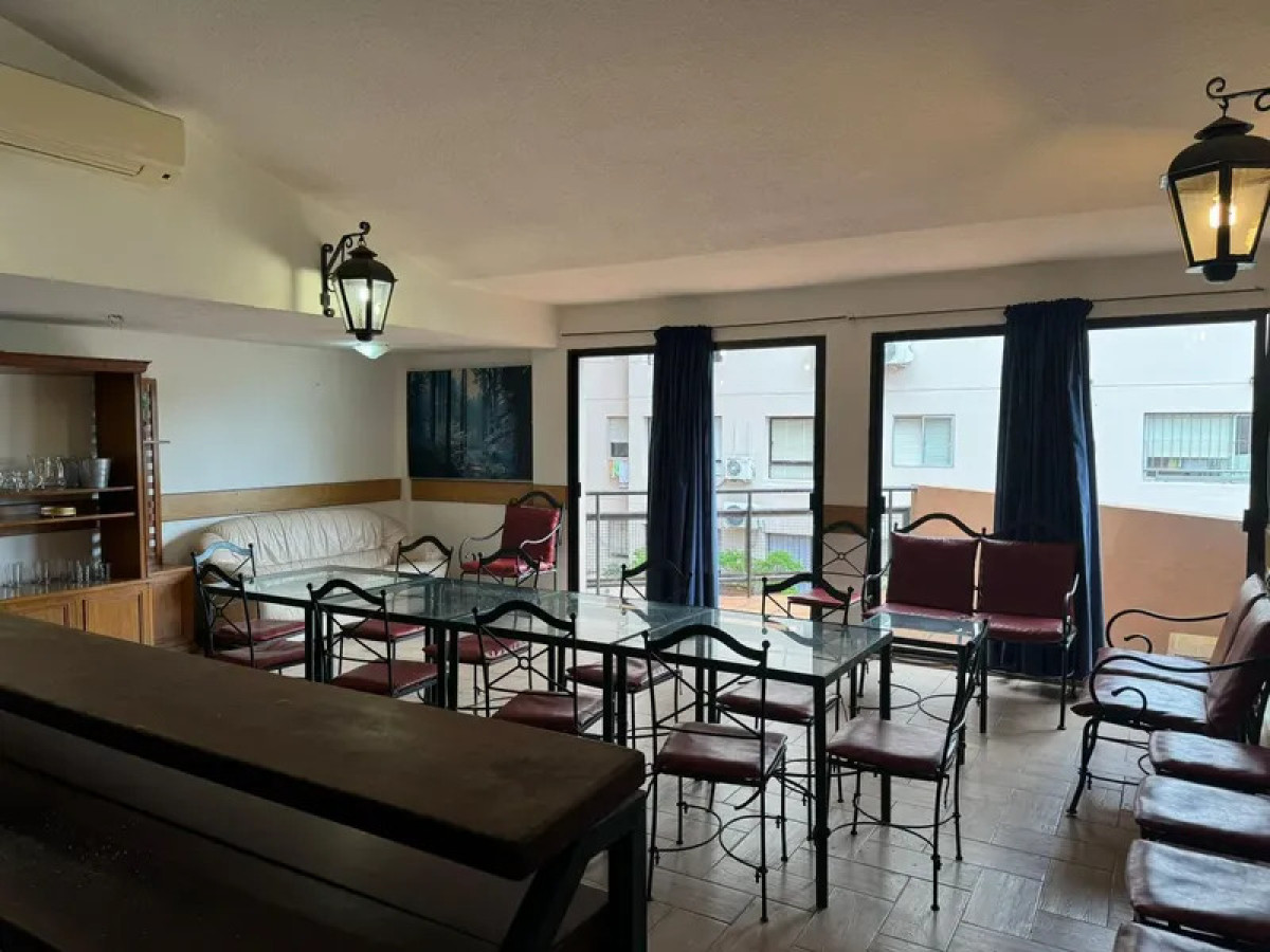 Apartamento ID.6168 - Alquiler Apartamento 2 Dormitorios Punta Carretas cochera