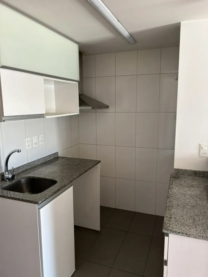Apartamento ID.6156 - Alquiler Apartamento 2 Dormitorios Cordón con balcon y garaje