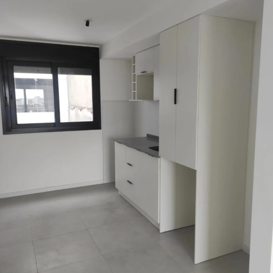 Apartamento ID.5654 - Venta con Renta Apartamento Monoambiente Cordon con balcon 