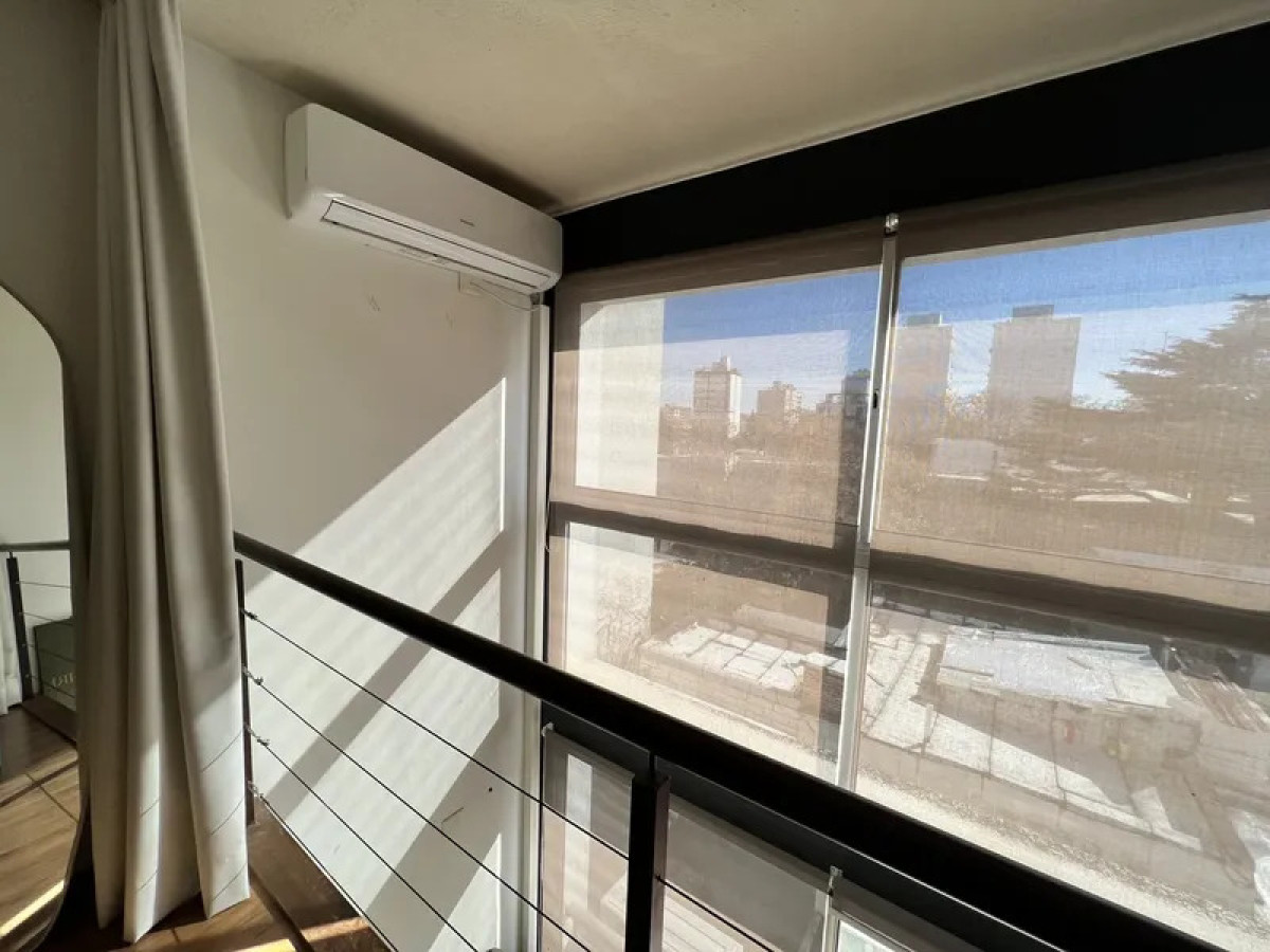 Apartamento ID.6463 - Alquiler Apartamento Duplex 1 Dormitorio Pocitos 