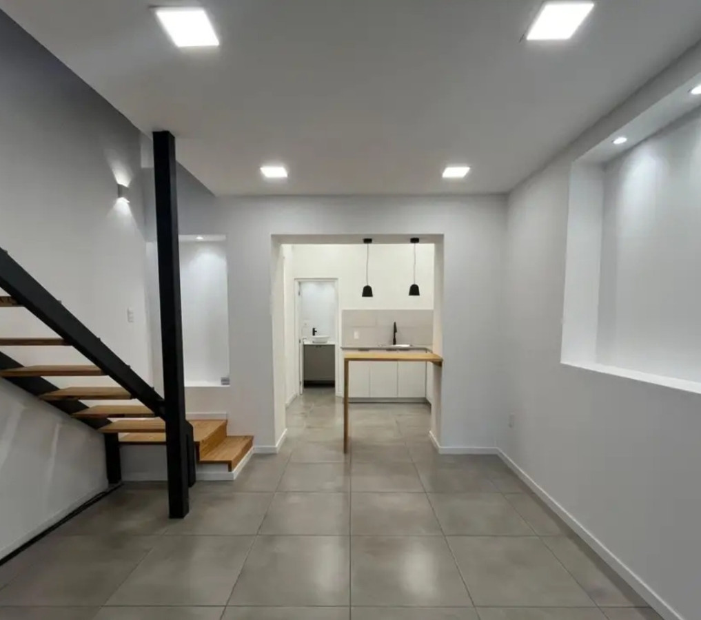 Apartamento ID.6241 - Venta Duplex 2 Dormitorios Aguada con terraza y azotea