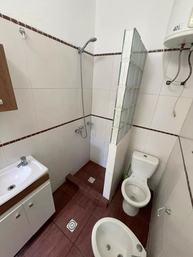 Apartamento ID.4127 - Venta Apartamento 1 Dormitorios Villa Española Patio Garaje
