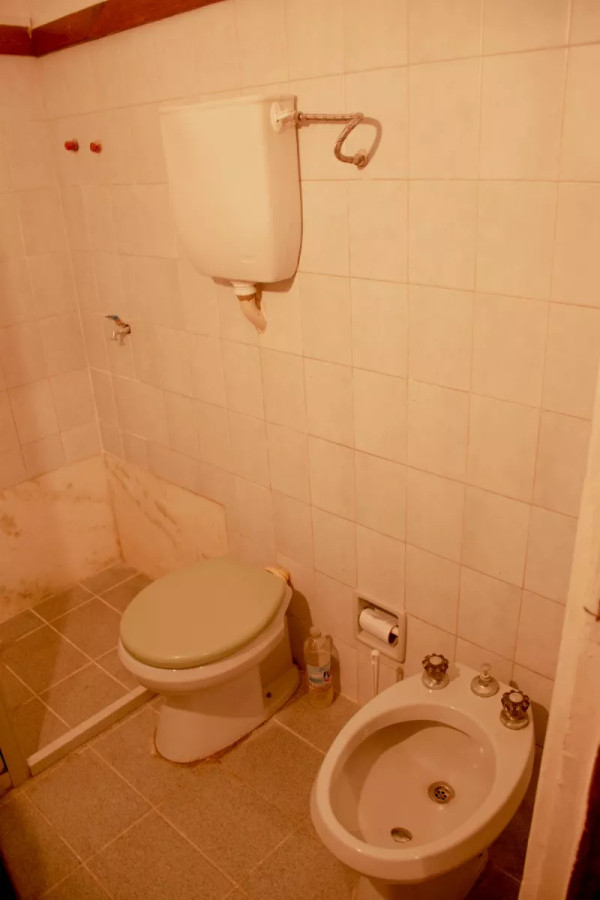 Apartamento ID.4272 - Venta Apartamento 3 Dormitorios La Comercial con Parrillero