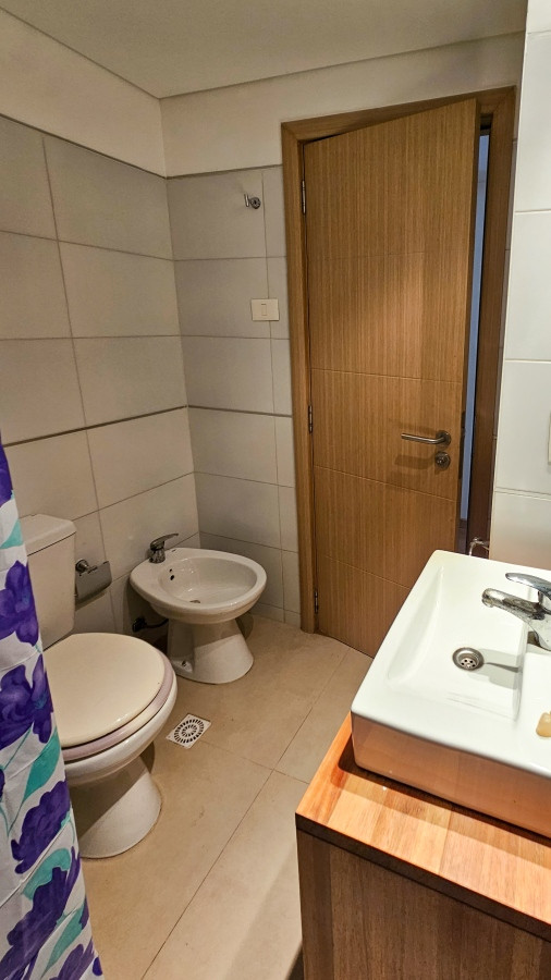 Apartamento ID.3109 - Alquiler Apartamento Monoambiente Semiamueblado Pocitos Balcón